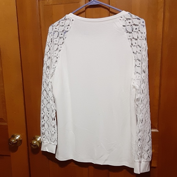 White Lace Raglan Sleeves Pullover Top - Picture 2 of 3